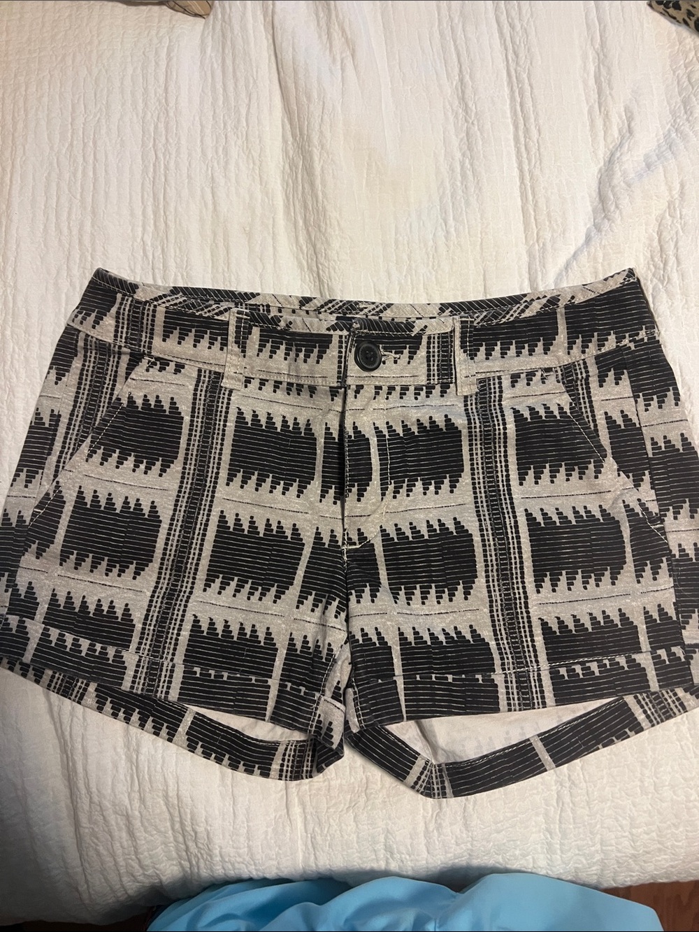 American Eagle Outfitters Black and Cream Patterned Jean Shorts